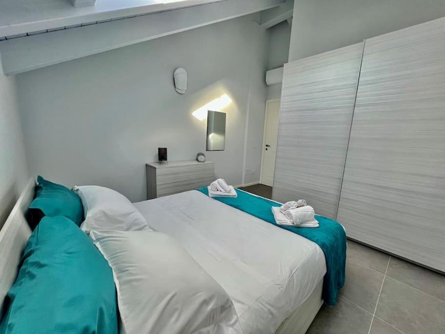 شقة Prestigioso Attico A Passo Duomo By Revenue House كاسال مونفيراتو المظهر الخارجي الصورة