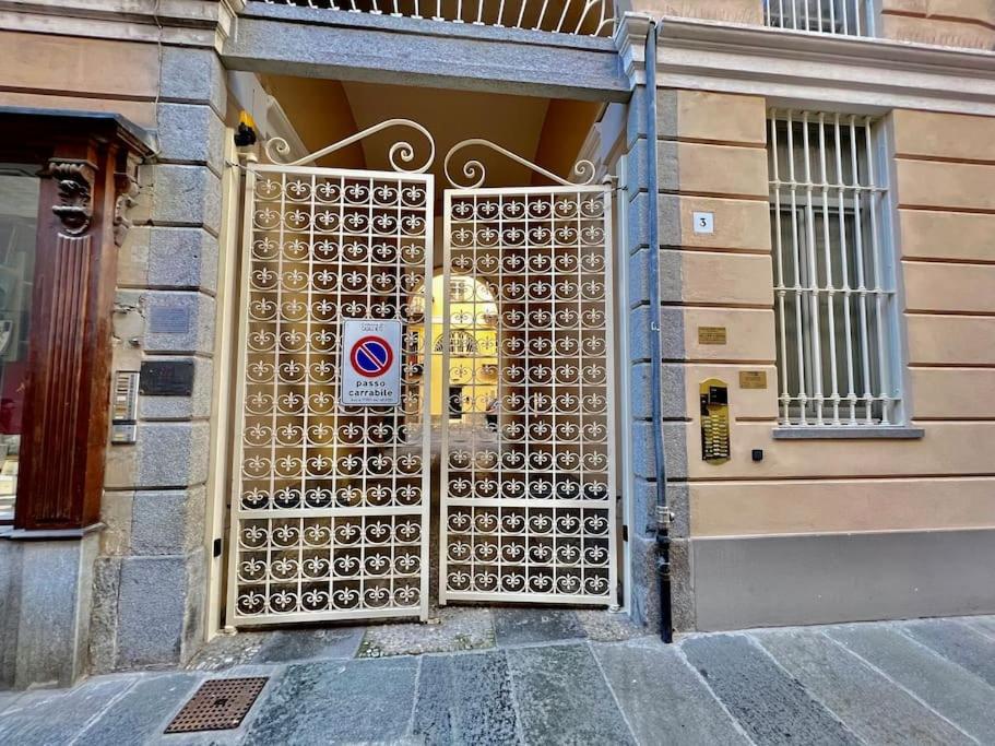 شقة Prestigioso Attico A Passo Duomo By Revenue House كاسال مونفيراتو المظهر الخارجي الصورة